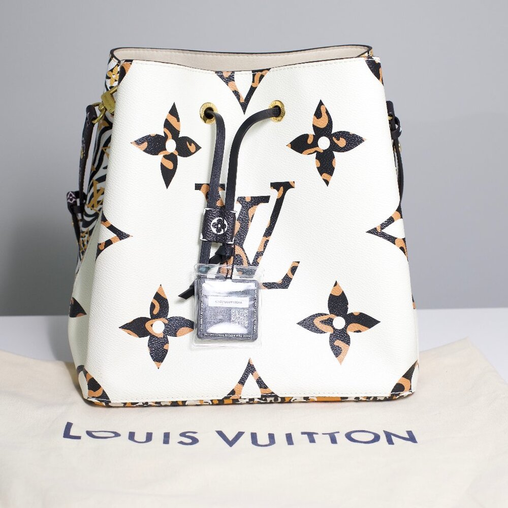 Louis Vuitton Monogram Giant Jungle Neo Noe Bucket Bag
